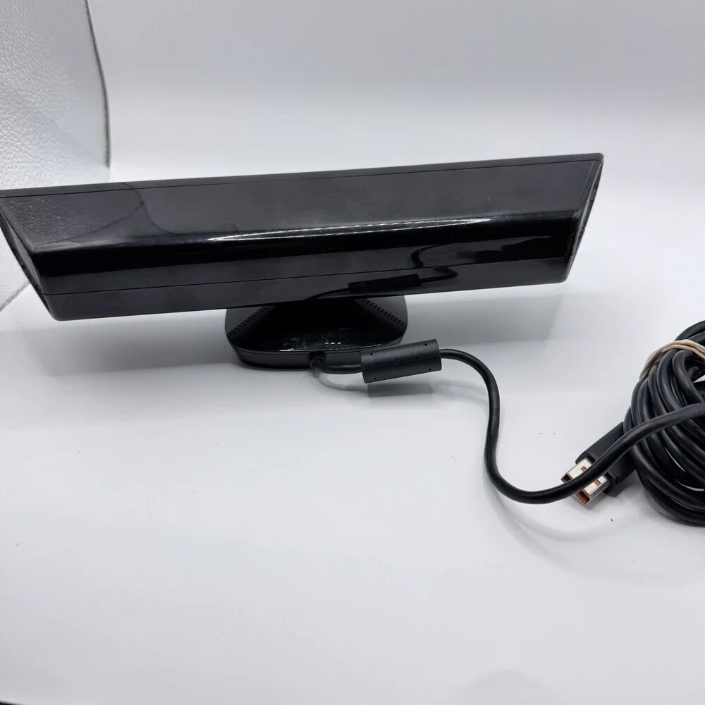 Kinect Bundle 3 Games Microsoft Xbox 360 Motion Sensor